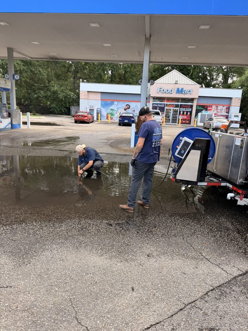 Quick Rooter crew hydro jetting a commercial drain